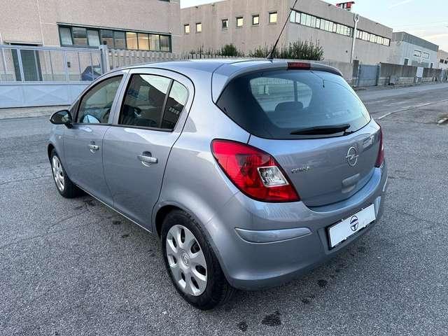 Opel Corsa 1.2 5 porte Cosmo