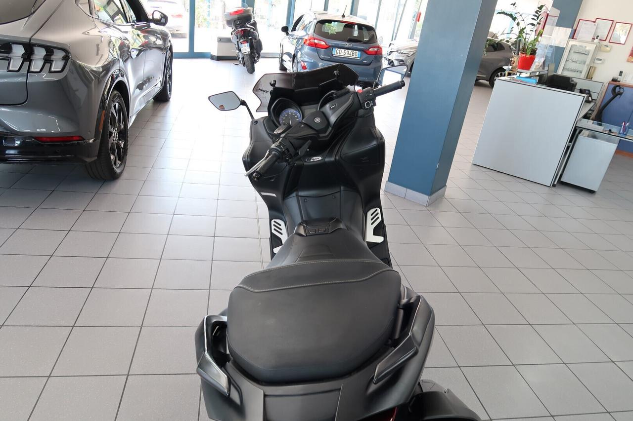 Yamaha TMAX 560