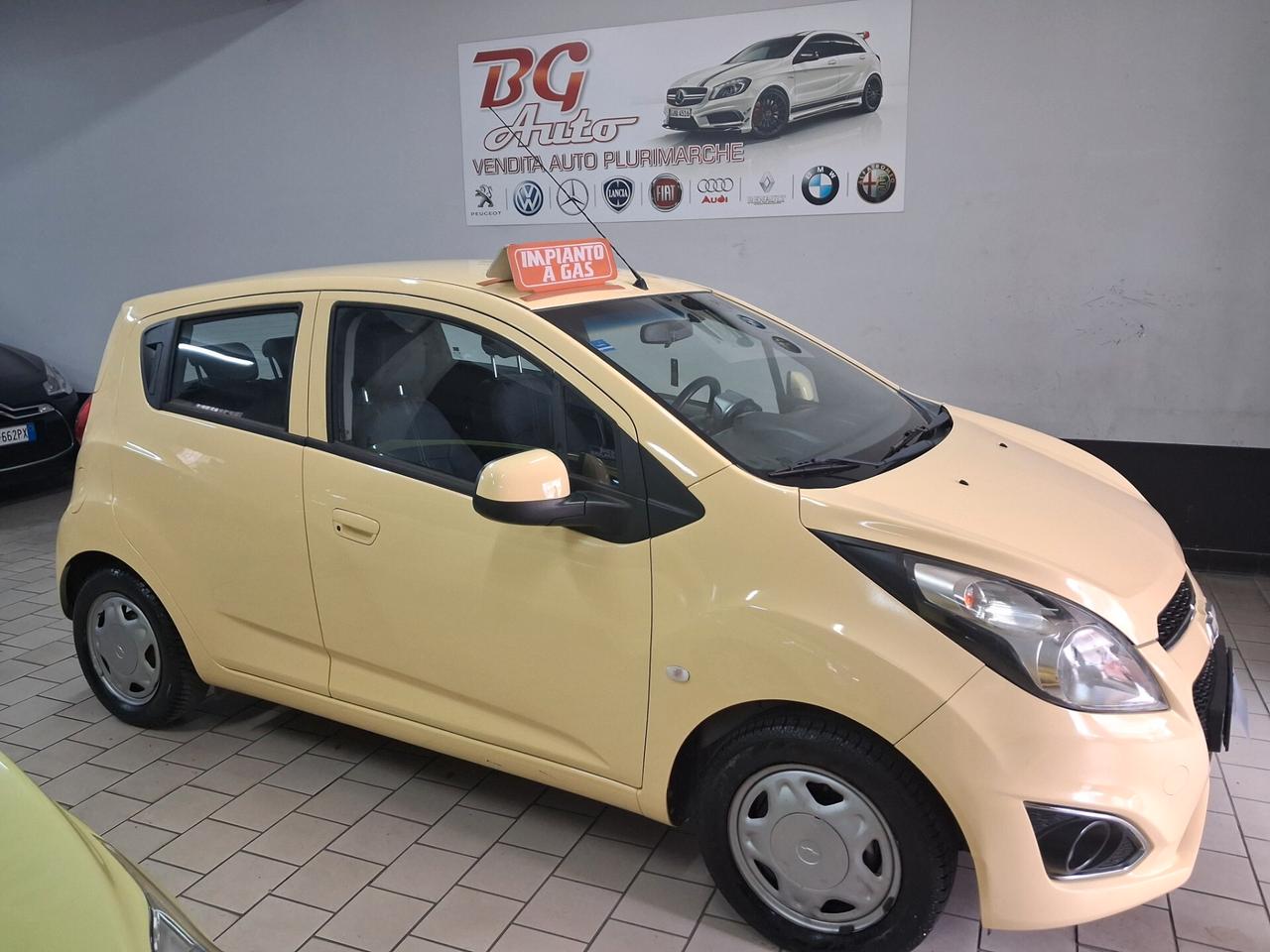 Chevrolet Spark 1.0 gpl 2014 unico prop