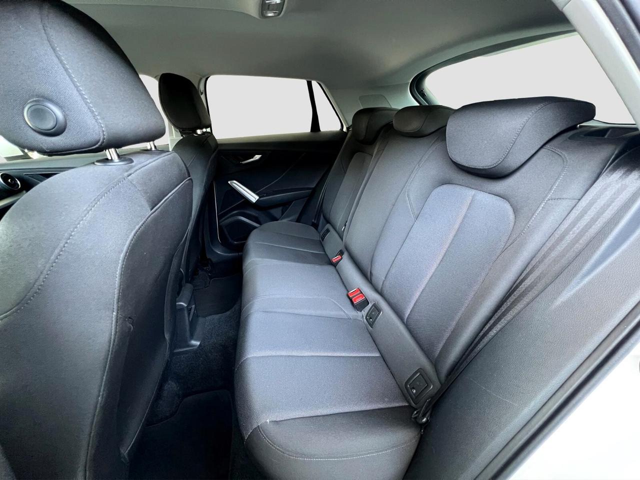 Audi Q2 35 TDI quattro S tronic Business