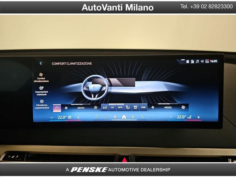 BMW iX xDrive40 Pacchetto Sportivo