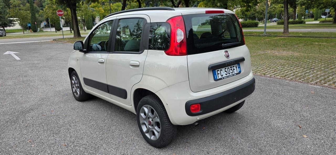 Fiat Panda 0.9 TwinAir Turbo Natural Power Lounge