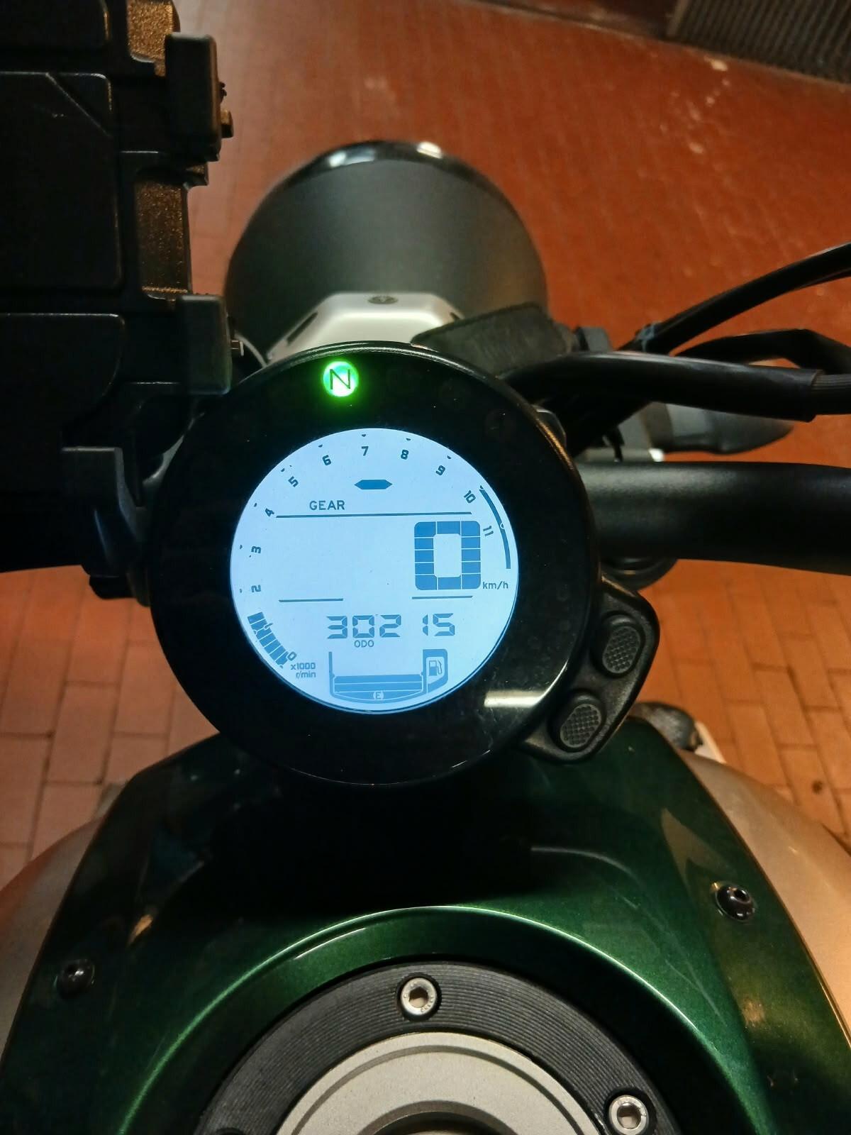 Yamaha XSR 700 - Full Ohlins