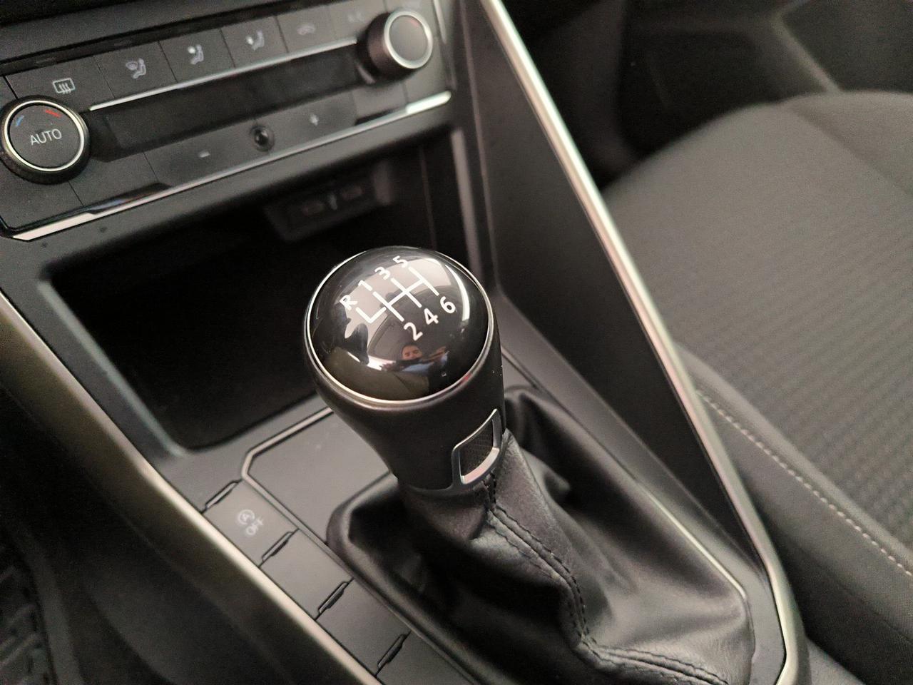 Volkswagen Polo 5p 1.0 tgi comfortline 90cv my19