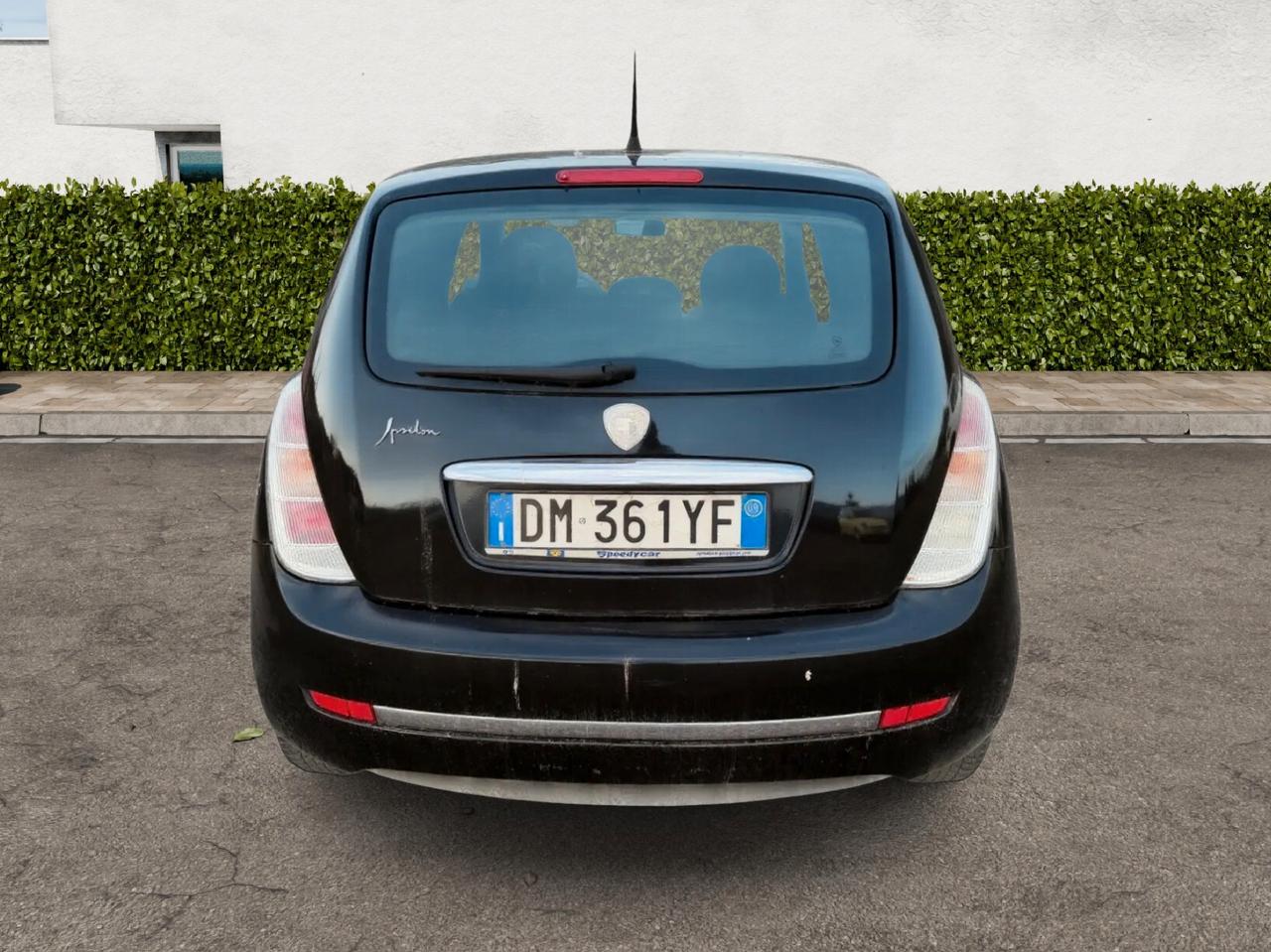 Lancia Ypsilon 1.4 Argento