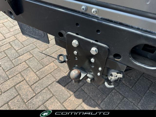 LAND ROVER Defender 110 2.4 TD4 CrewCab