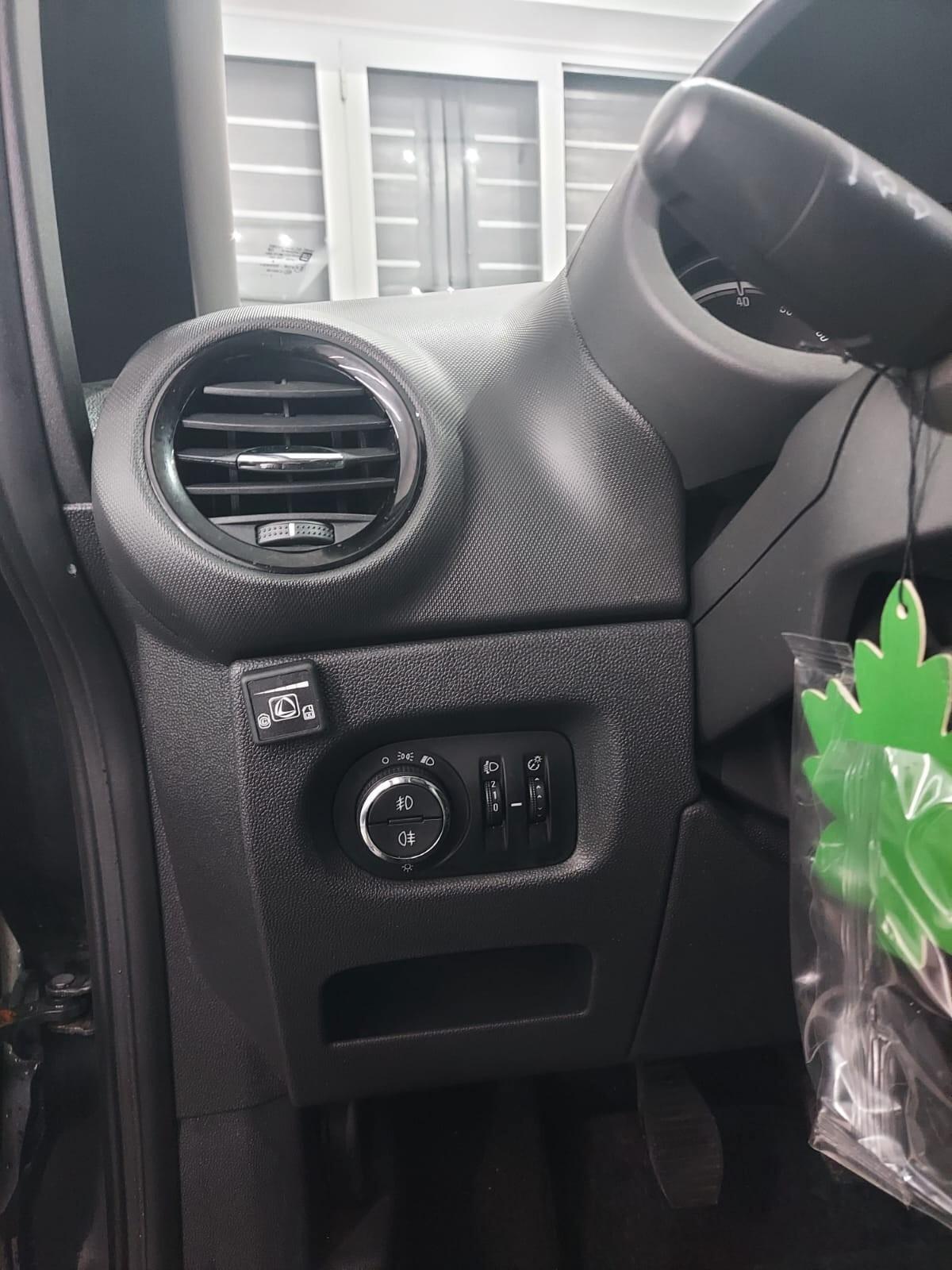 Opel Corsa 1.2 85CV 3 porte GPL-TECH Edition