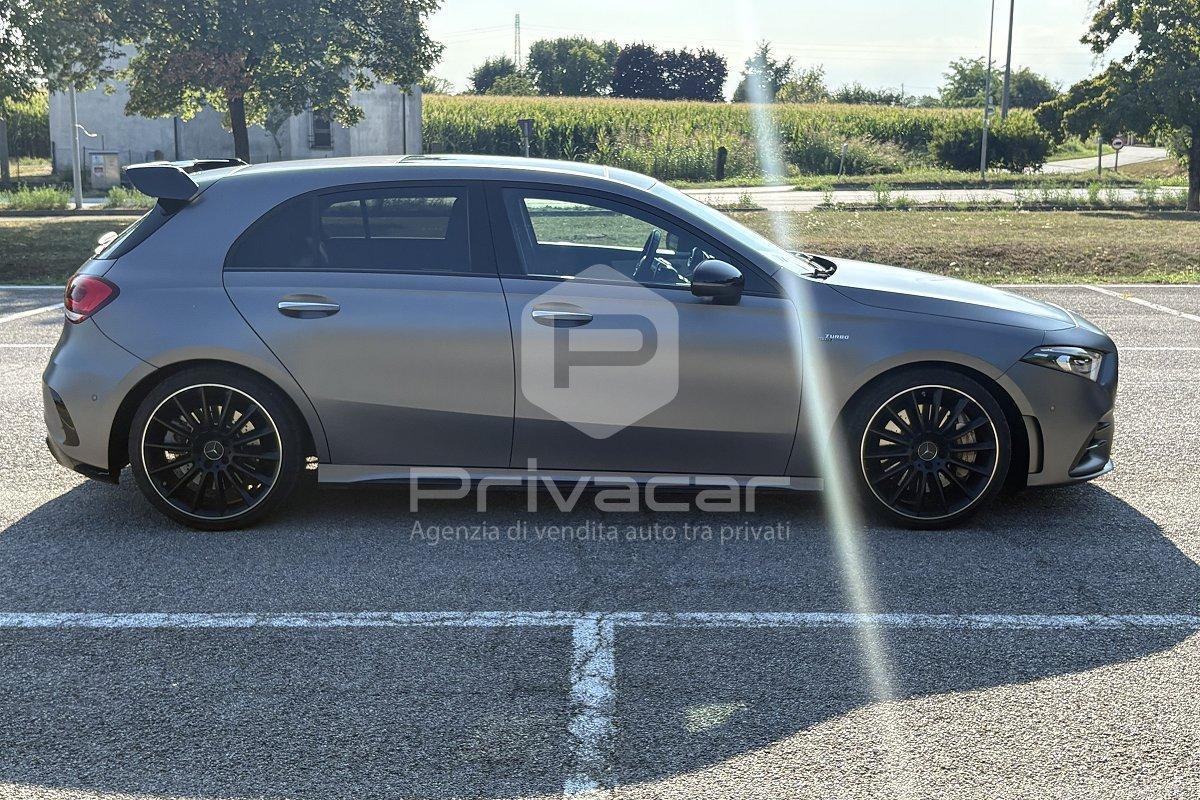 MERCEDES A 35 AMG 4Matic