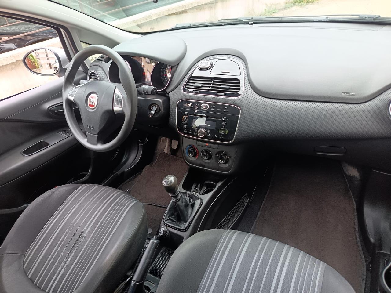 Fiat Punto Evo 1.2 5 porte 2011 ok neo patente ok neo patente