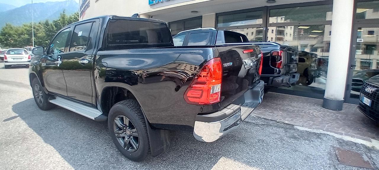 Toyota Hilux 2.8 D-4D 4WD 4 porte DoubleCab Lounge My 25