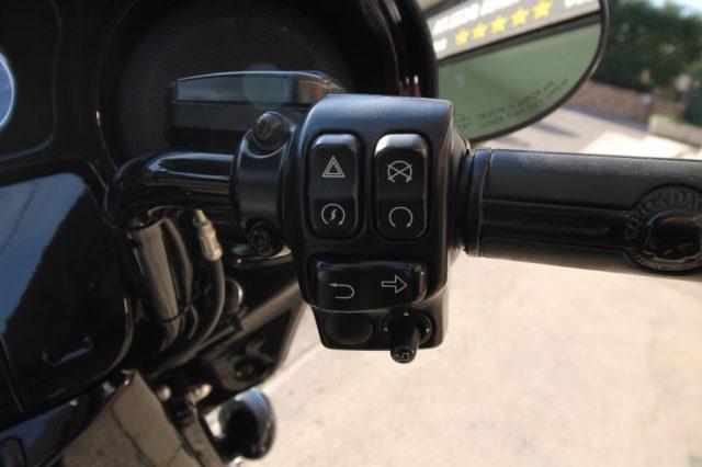 HARLEY-DAVIDSON FLHX Street Glide CRUISER