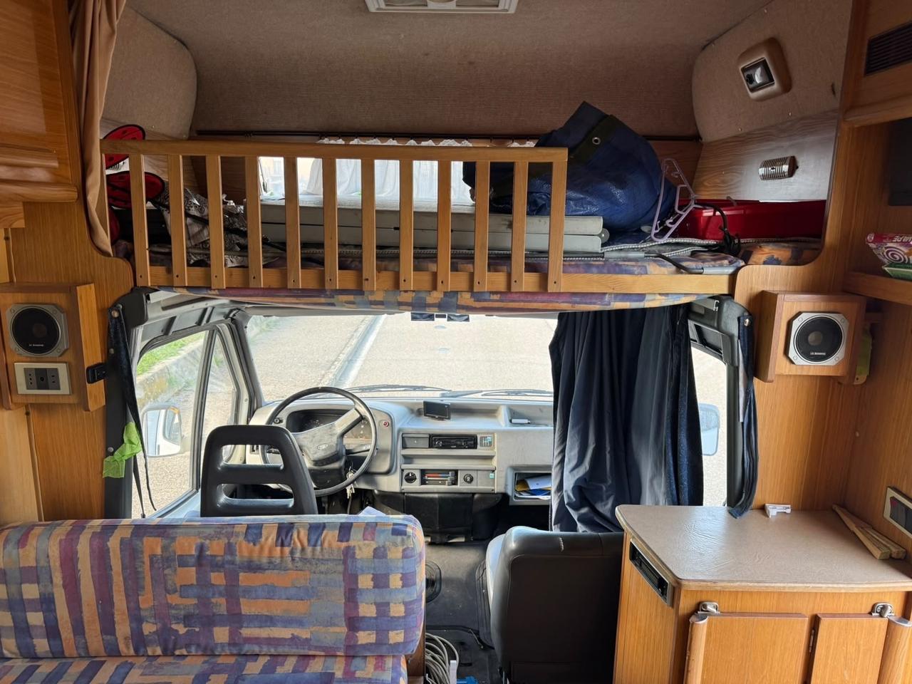 Ford Transit laika 2.5 disel