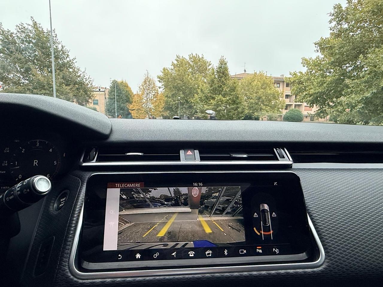 Land Rover Range Rover Velar Range Rover Velar 2.0D I4 240 CV R-Dynamic S