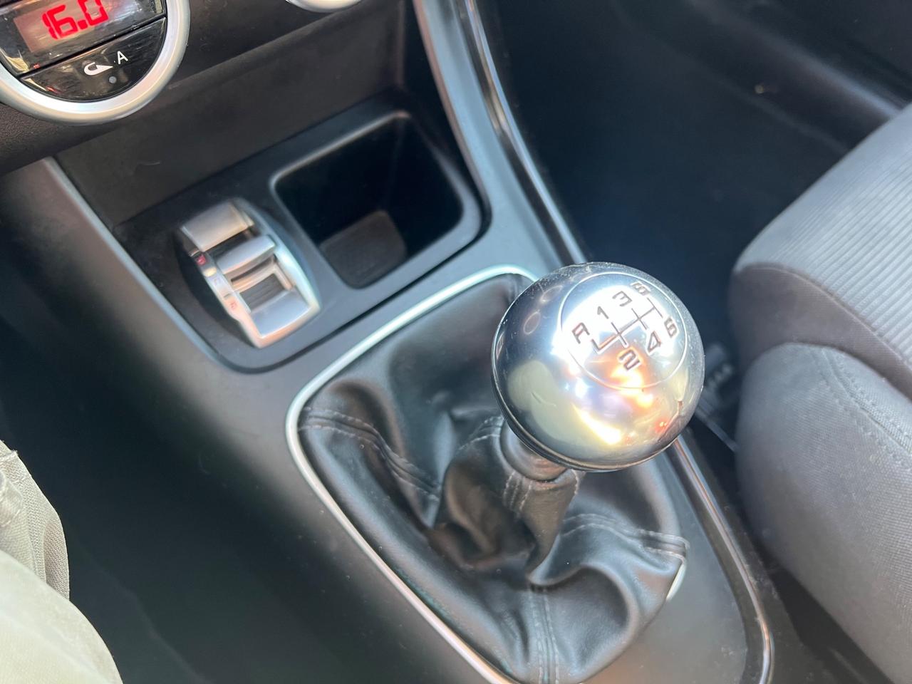Alfa Romeo Giulietta 1.6 JTDm-2 105 CV Distinctive