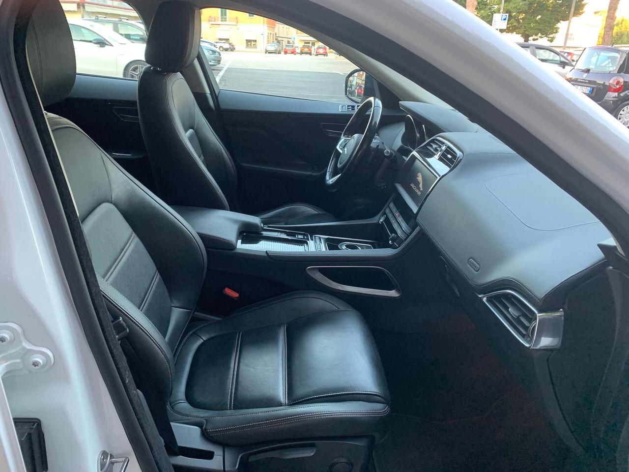 Jaguar F-Pace 2.0 20d Turbo #6306