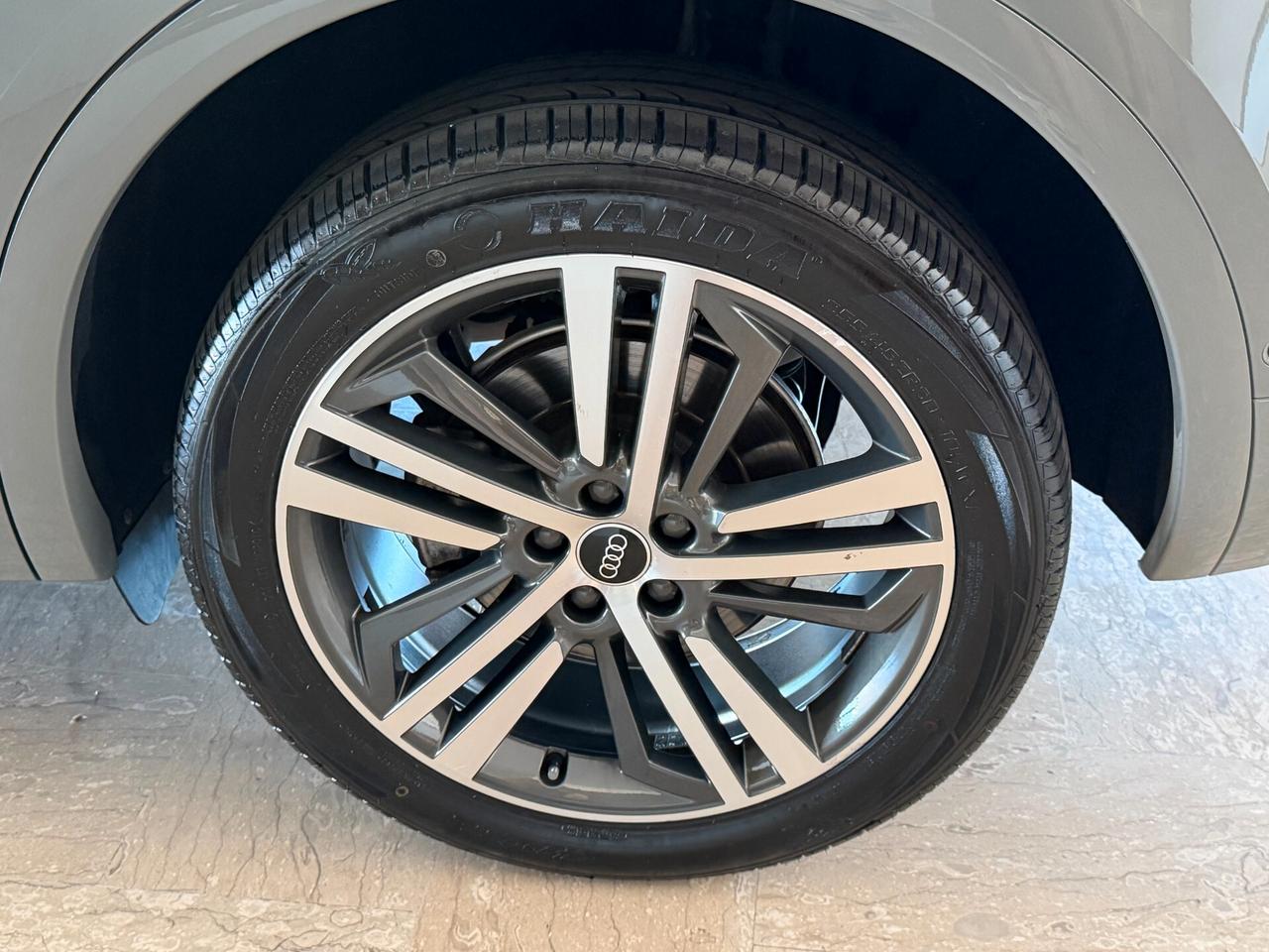 Audi Q5 Quattro 40 2.0 TDI 204 cv. MHEV S Tronic LINE PLUS
