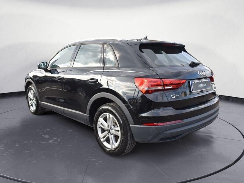 Audi Q3 35 TDI quattro S tronic Business