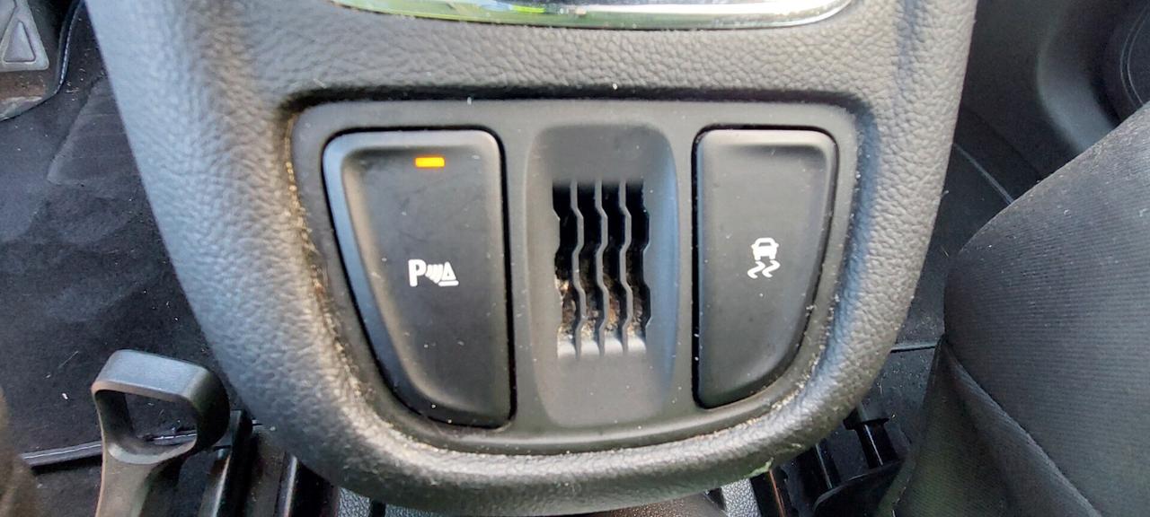 ZAFIRA 7 POSTI 1,6 METANO DI SERIE 150 CV TURBO, INNOVATION TELEFONO LEGA SENSORI FULL FULL