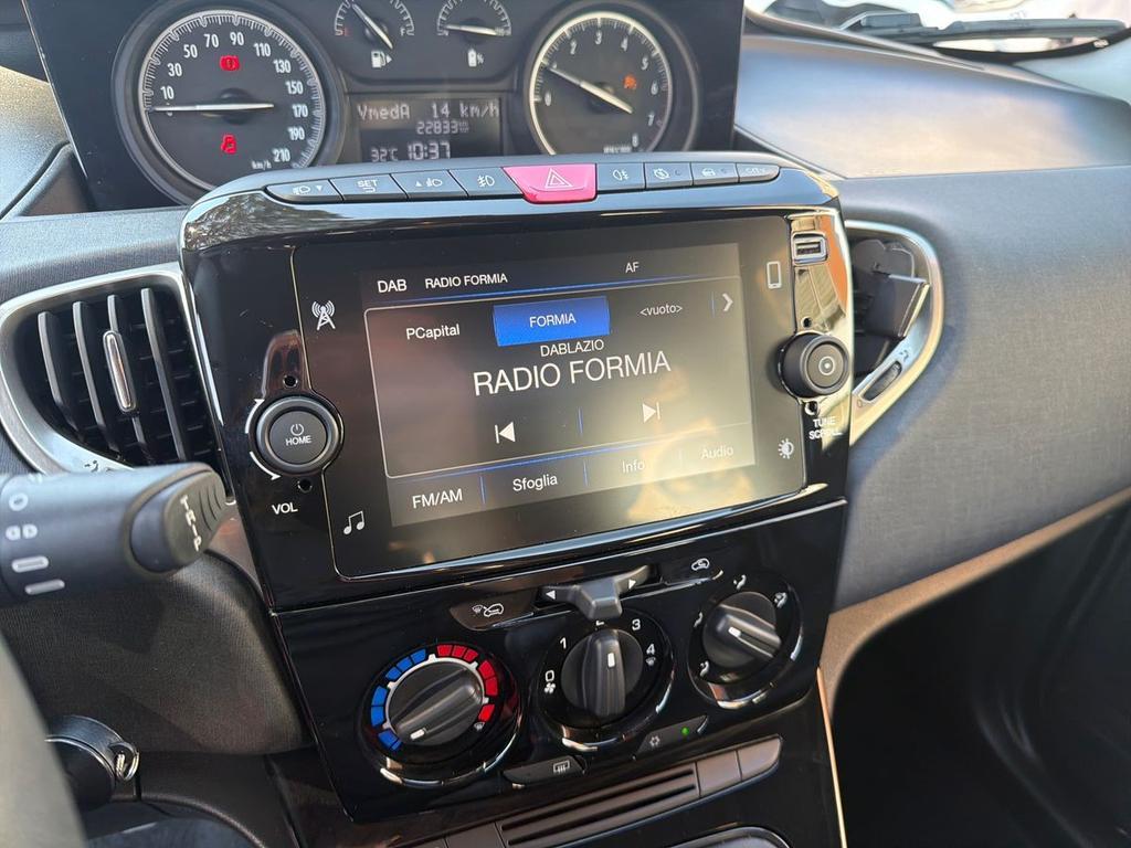 Lancia Ypsilon 1.0 hybrid Gold s&s 70cv