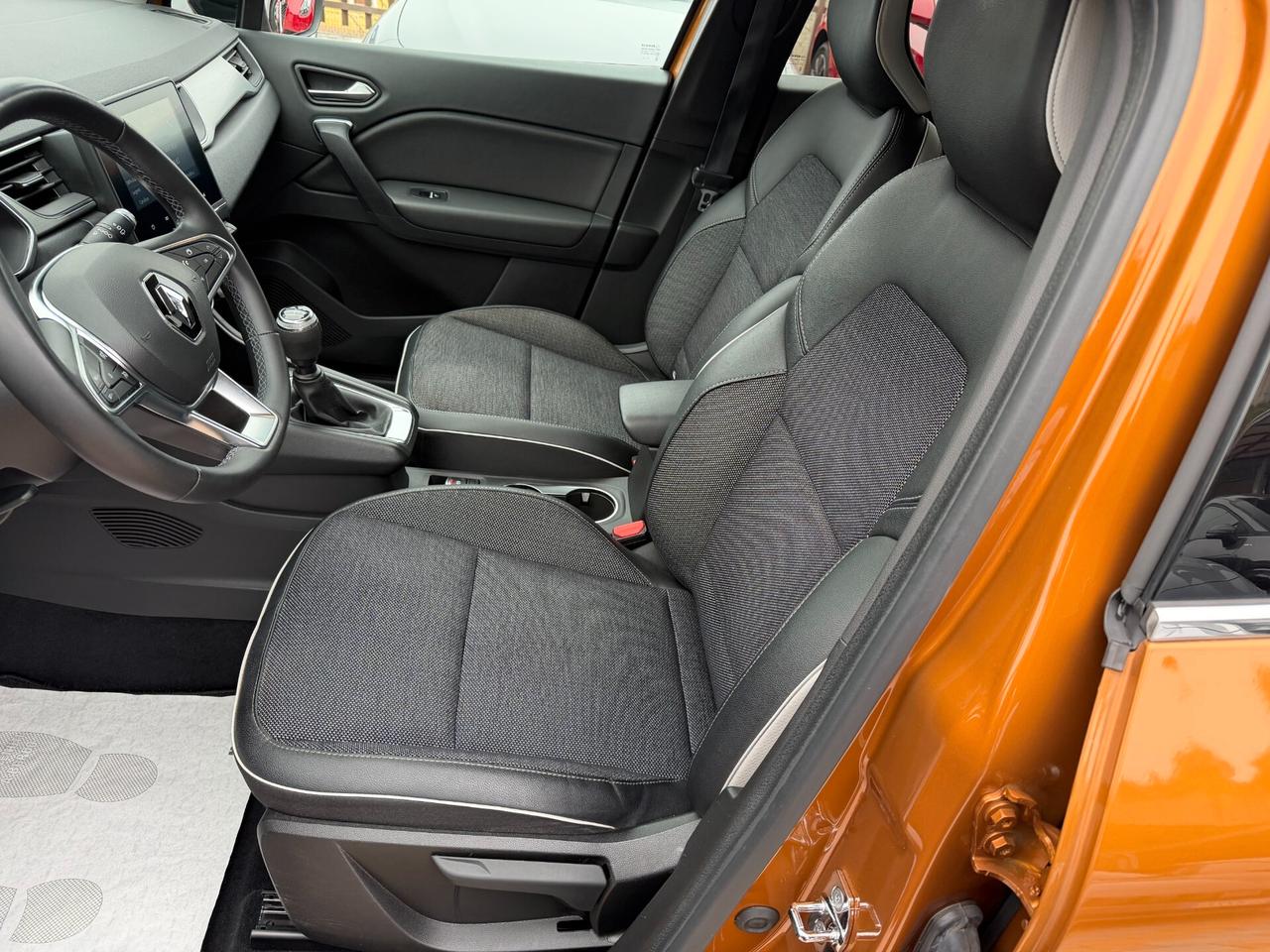 Renault Captur 1.0 TCE 100 cv. INTENS