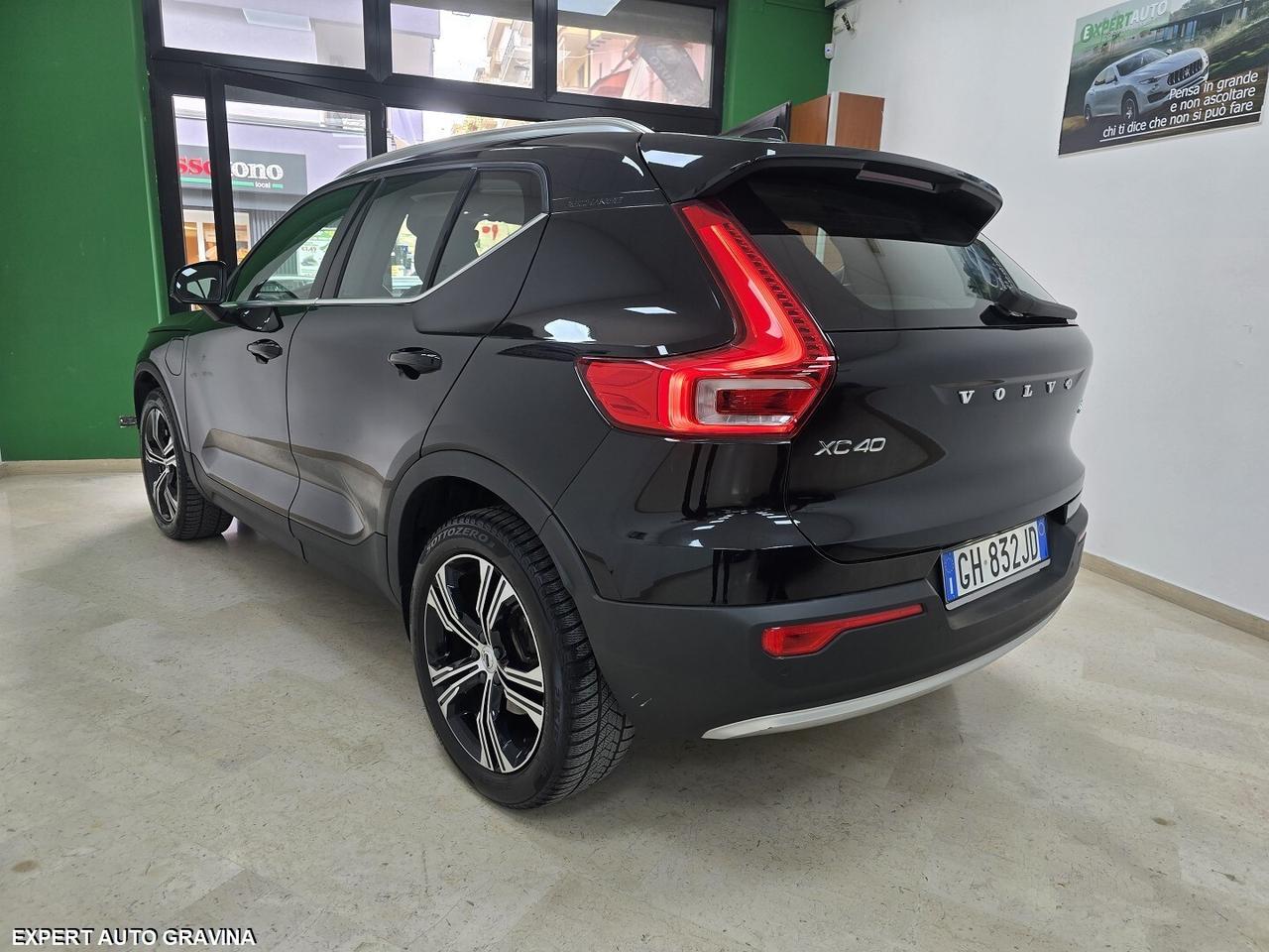 VOLVO XC40 INSCRIPTION PLUG-IN
