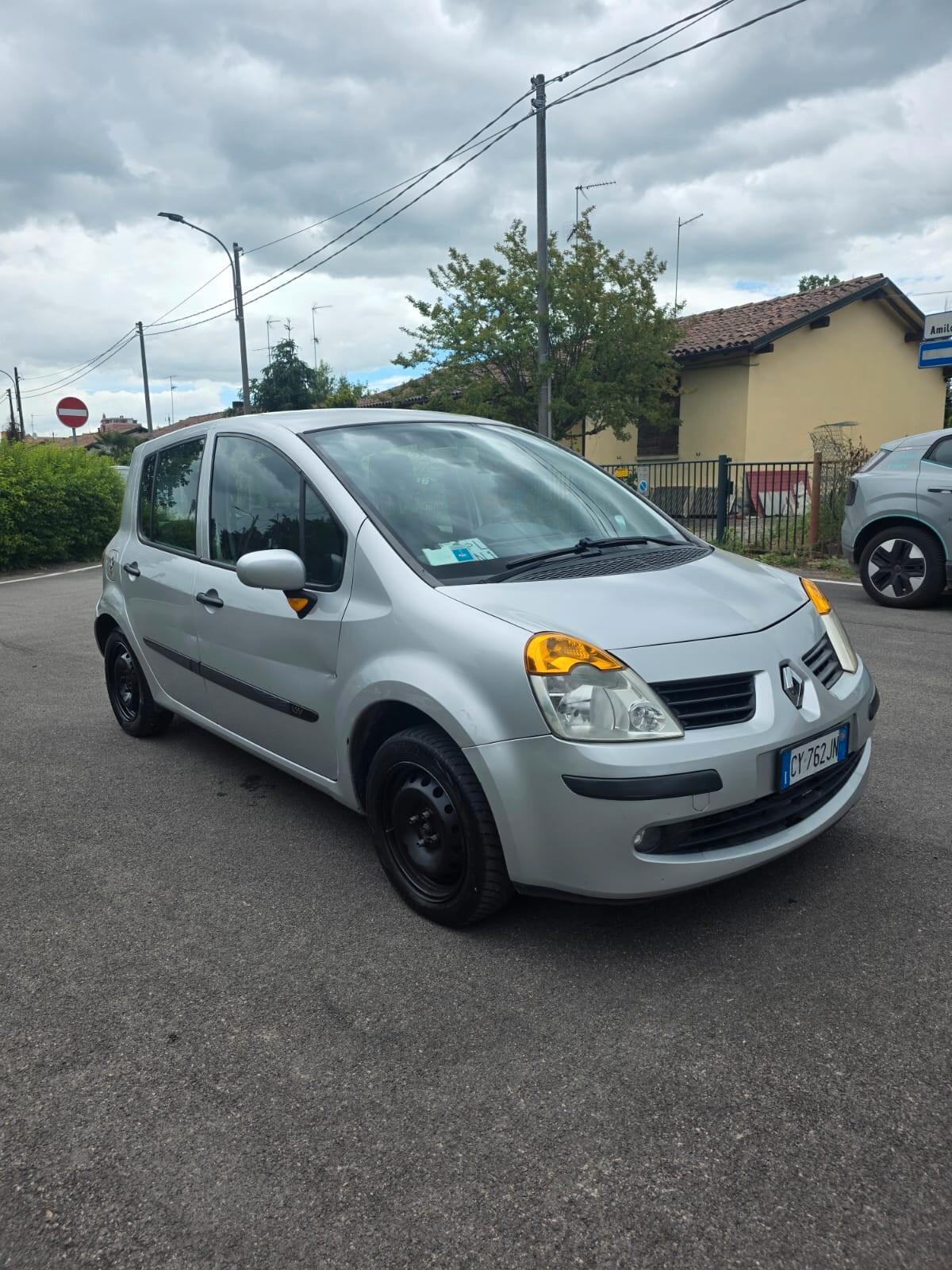Renault Modus 1.2 16V TCE Grazia