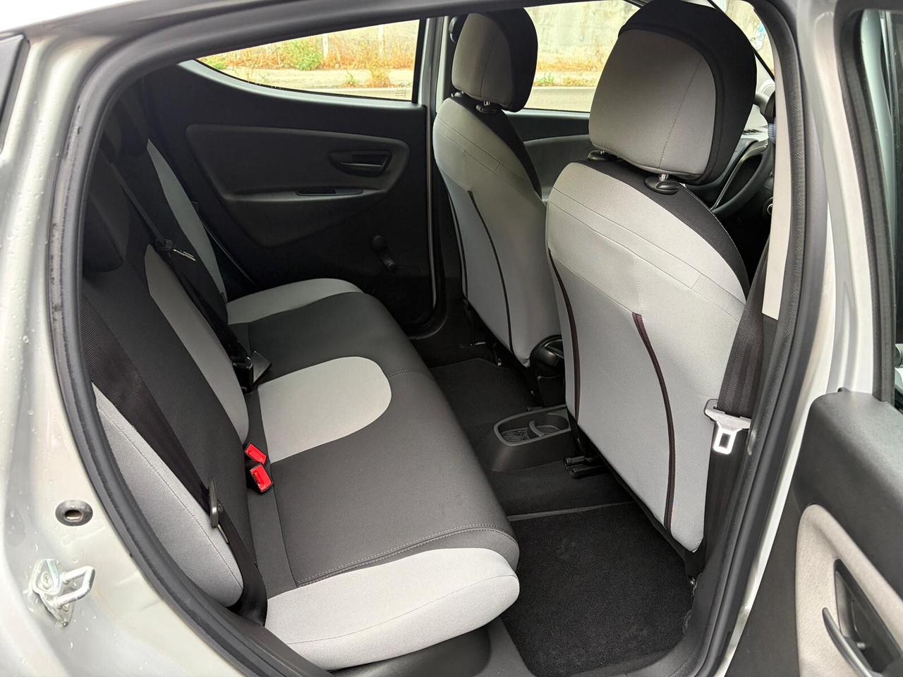 Lancia Ypsilon 1.3 MJT 95CV 5 porte S&S Gold