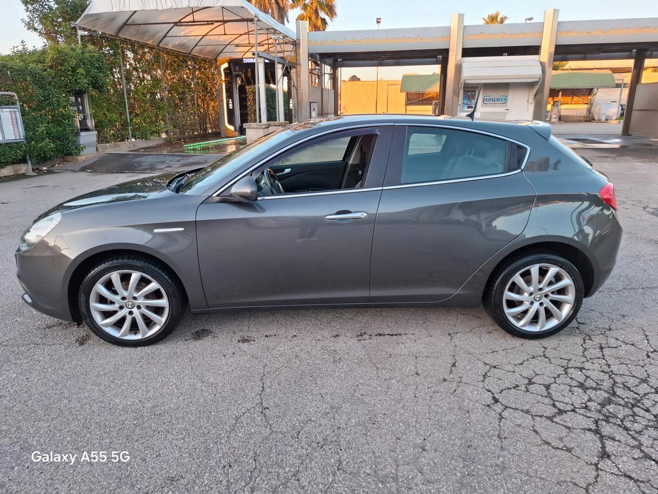 Alfa Romeo Giulietta 1.6 JTDm-2 105 CV Distinctive