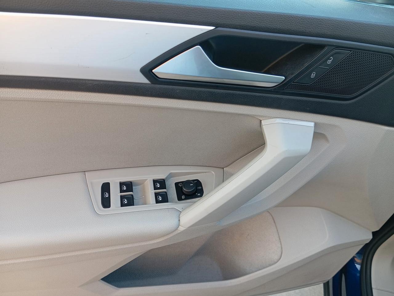 Volkswagen Tiguan 2.0 TDI SCR DSG Business BlueMotion Technology