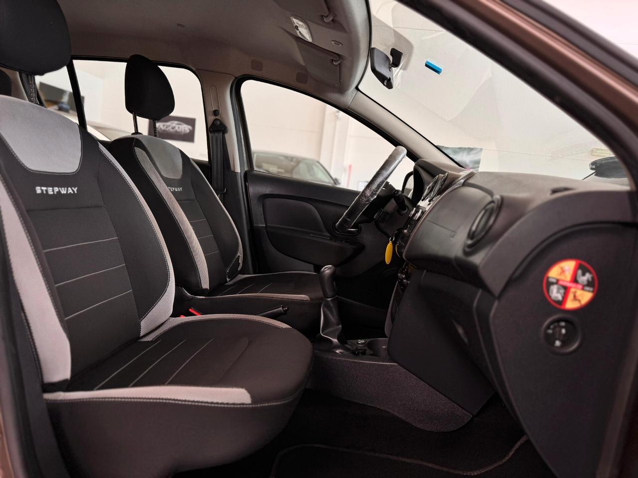 Dacia Sandero Stepway 1.0 TCe 100CV ECO-G 15th Anniversary