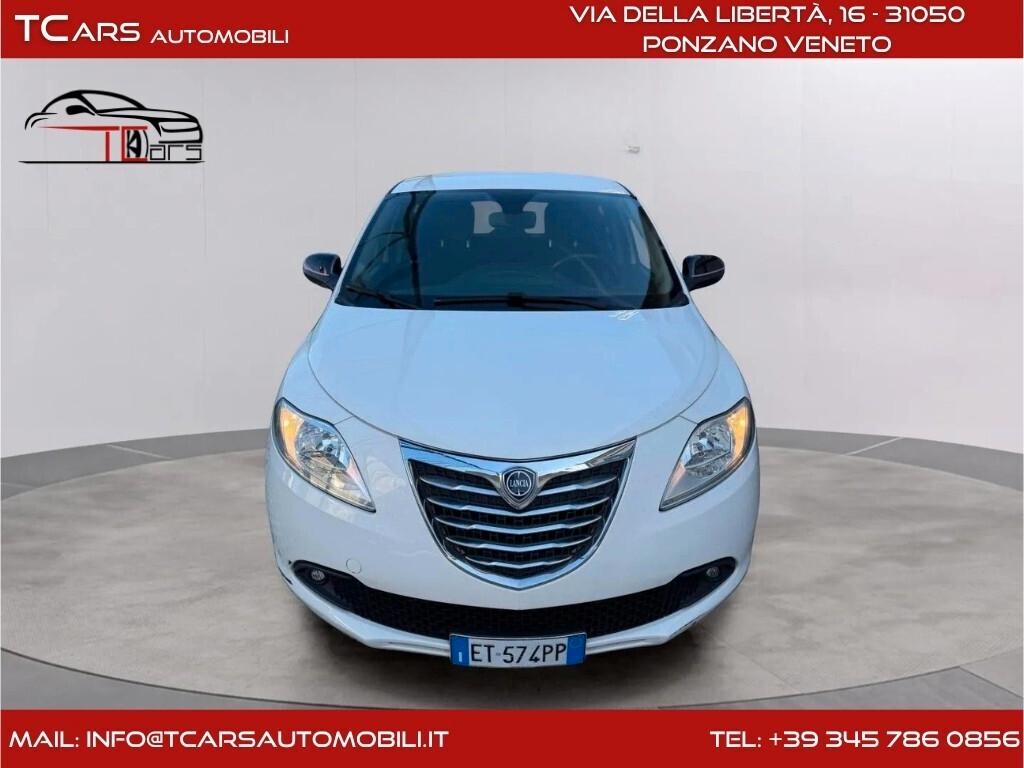 LANCIA YPSILON 0.9 BENZINA/METANO - NEOPATENTATI