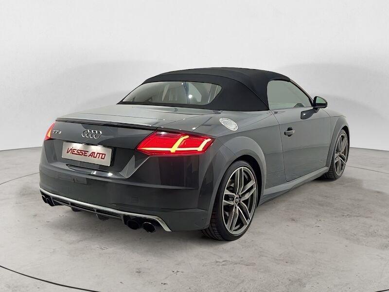 Audi TT TTS Roadster 2.0 TFSI 310 CV quattro S tronic