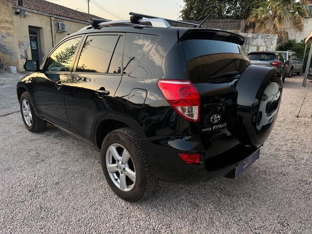 Toyota RAV 4 RAV4 2.2 D-4D 136 CV Sol
