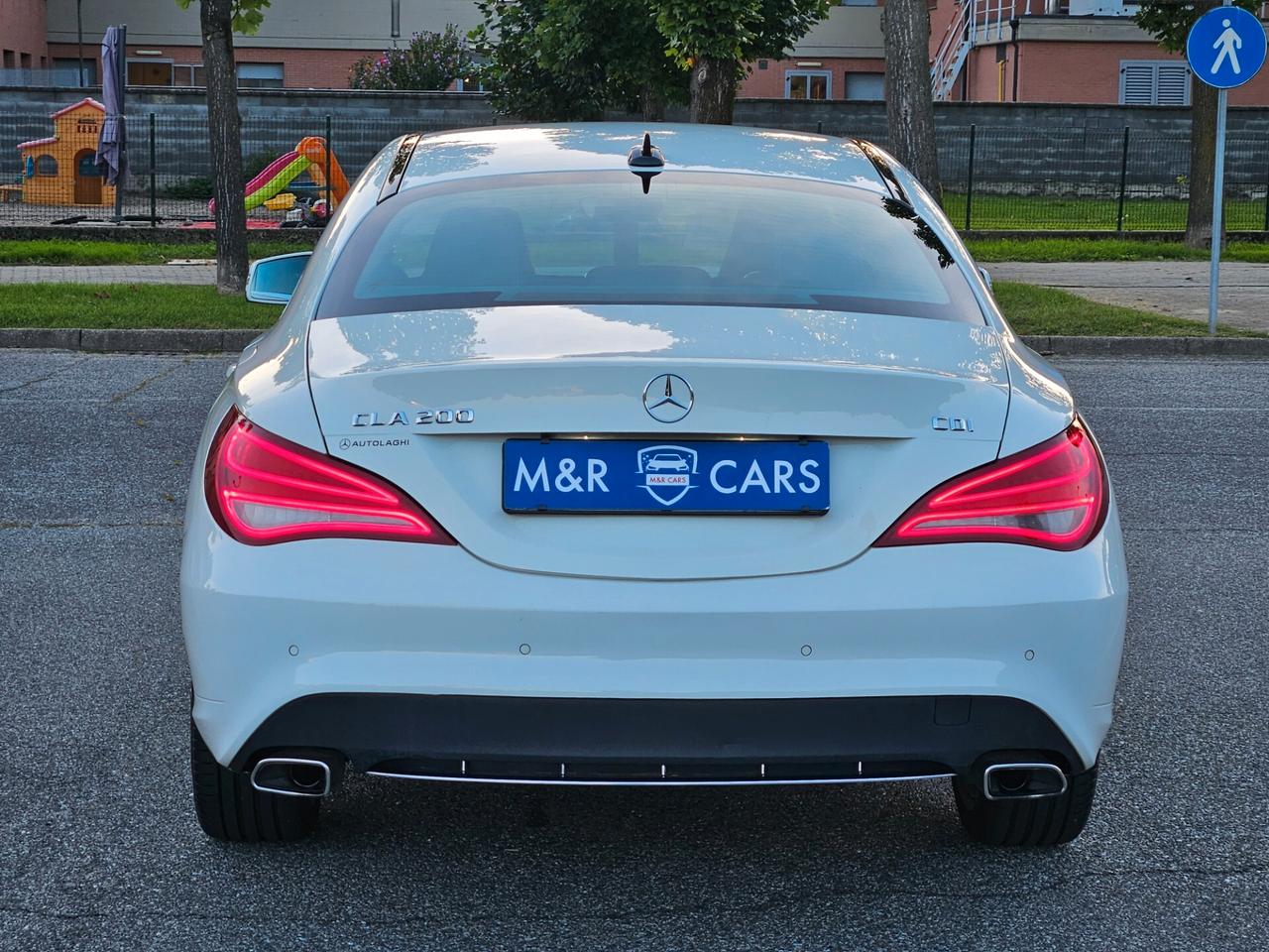 Mercedes-benz CLA 200 Berlina automatico
