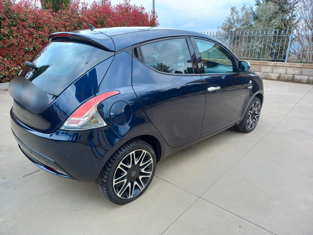 Lancia Ypsilon 1.2 69 CV MYA
