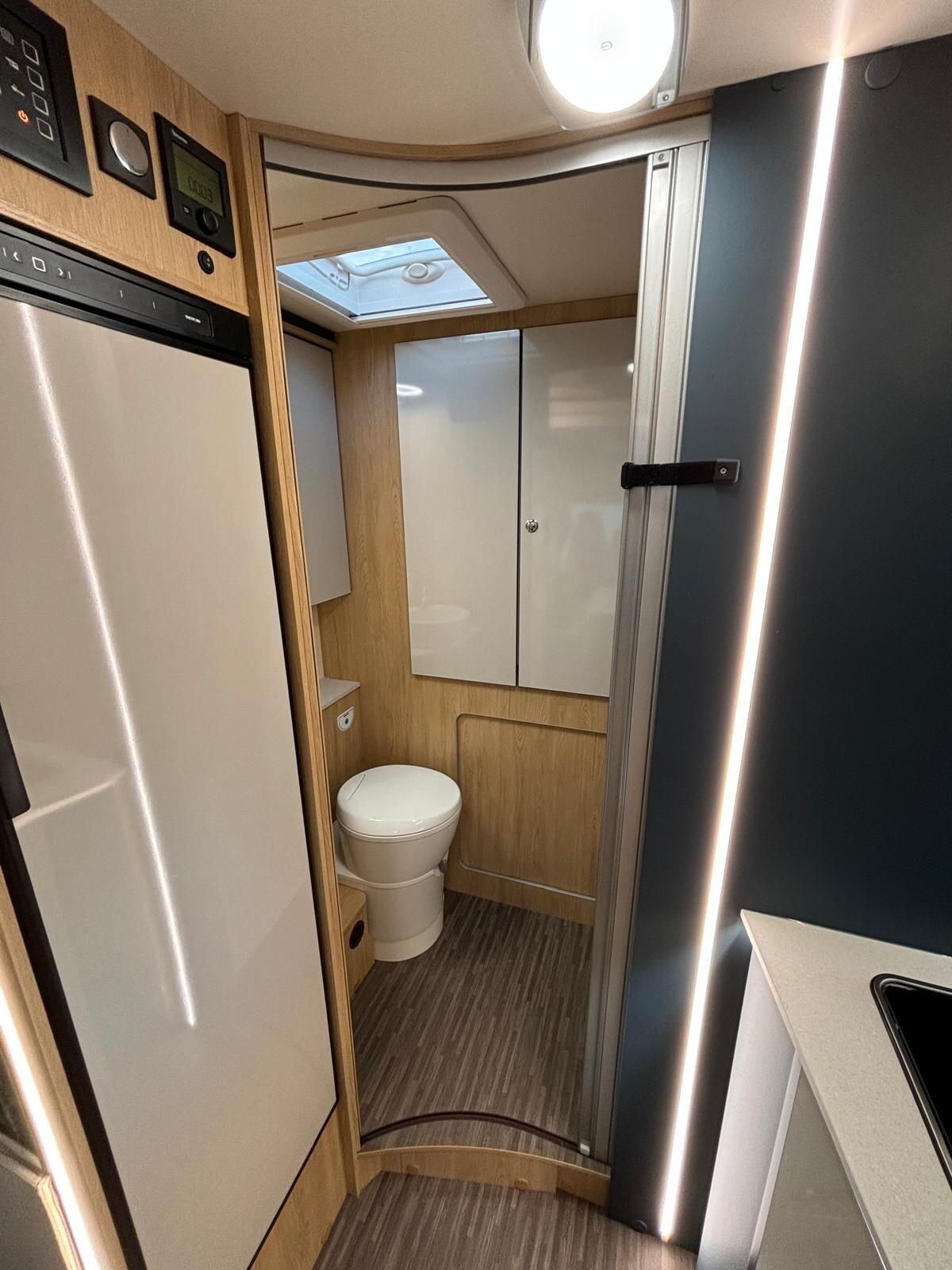 Ci International Horon 30 XT camper