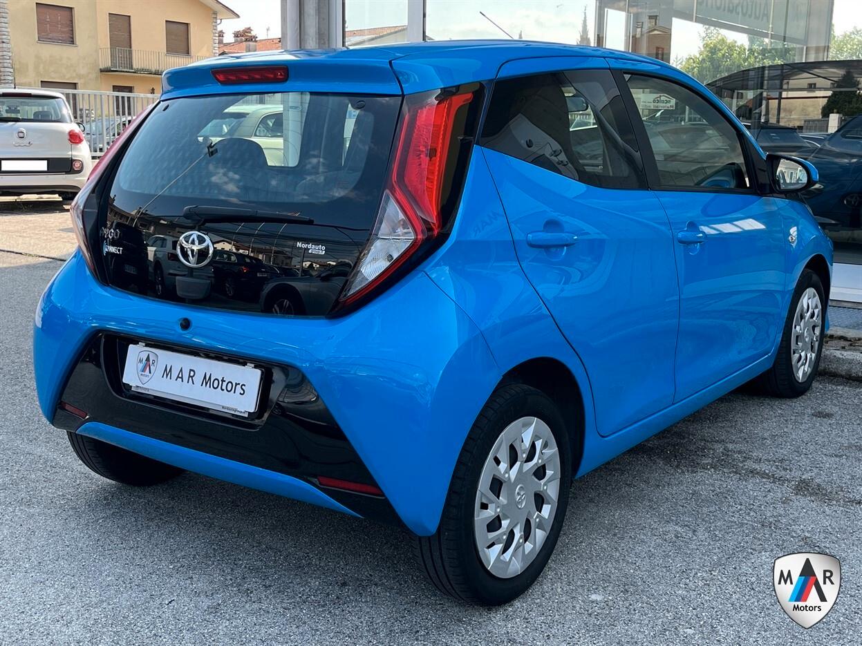 Toyota Aygo Connect 1.0 VVT-i 72 CV 5 porte x-clusiv