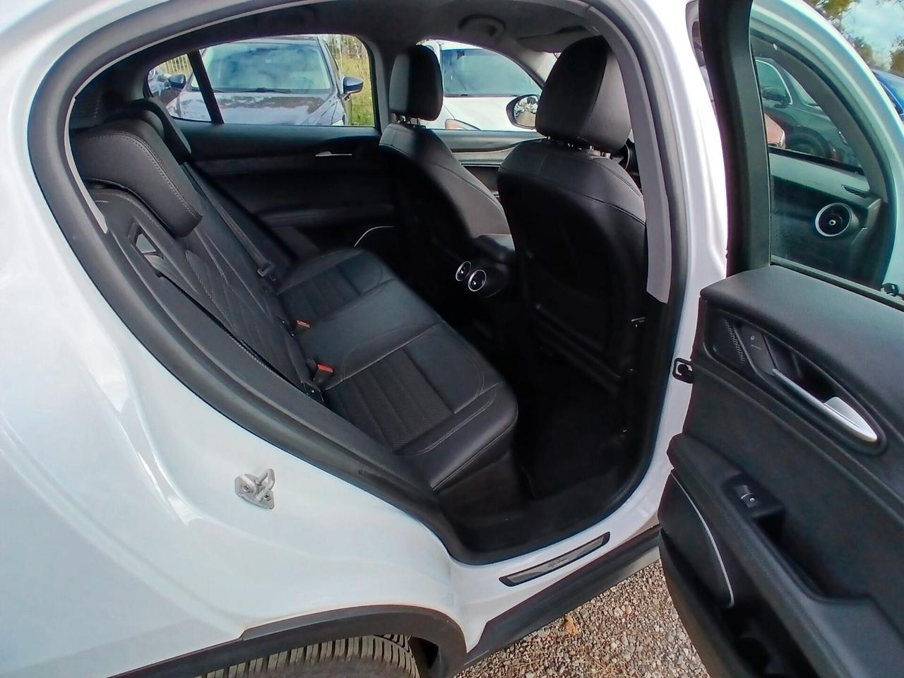 Alfa Romeo Stelvio 2.2 Turbodiesel 210 CV AT8 Q4