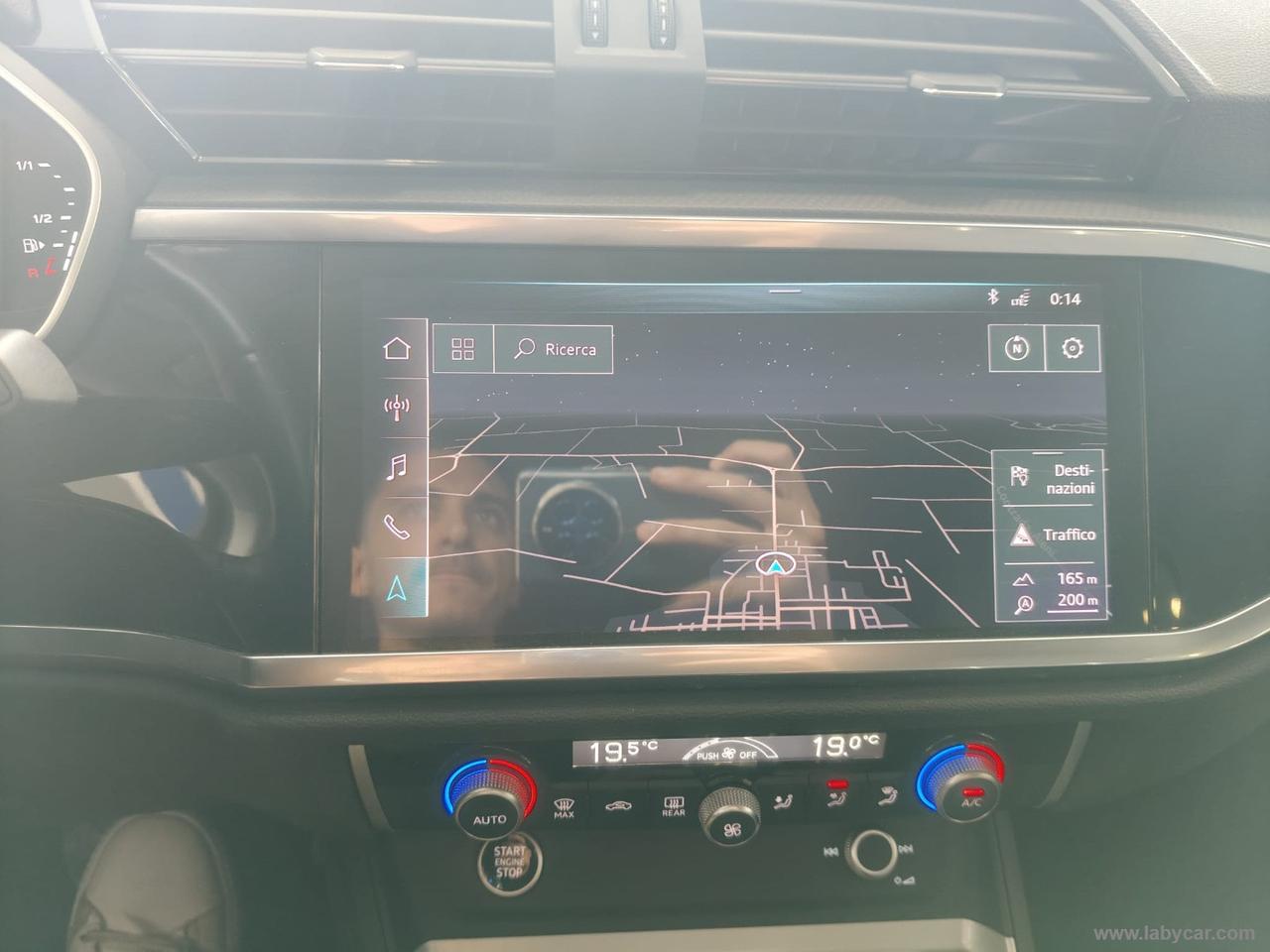 AUDI Q3 40 TDI quattro S tr. Business Adv.