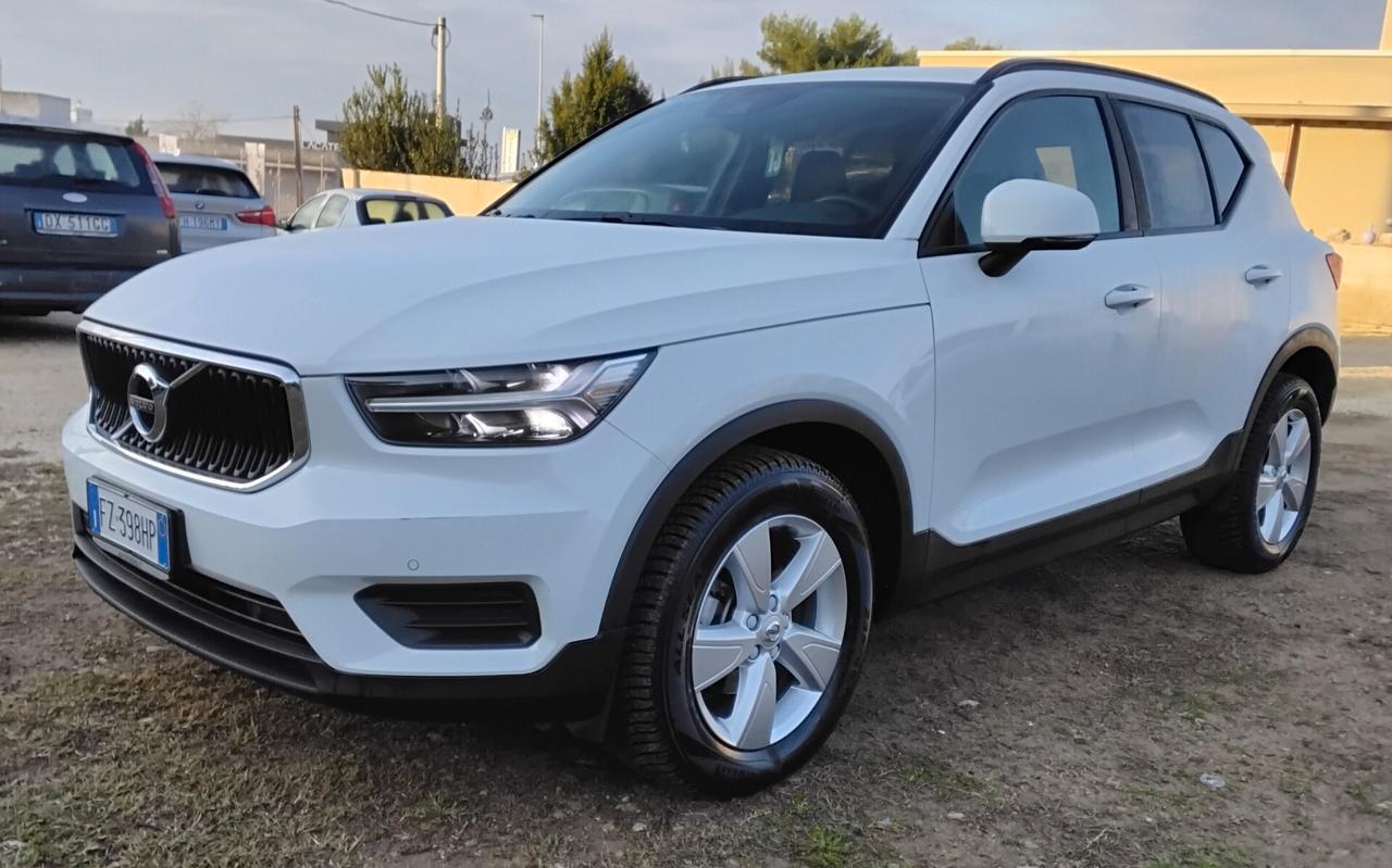 Volvo XC40 T3 Momentum