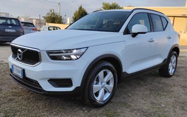 Volvo XC40 T3 Momentum