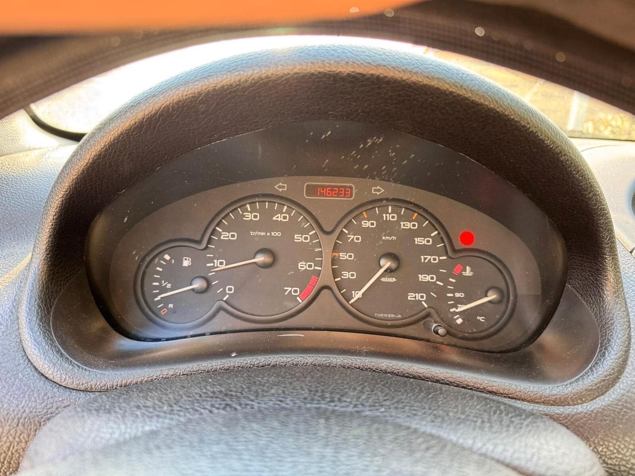 Peugeot 206 1.1 3p. XR