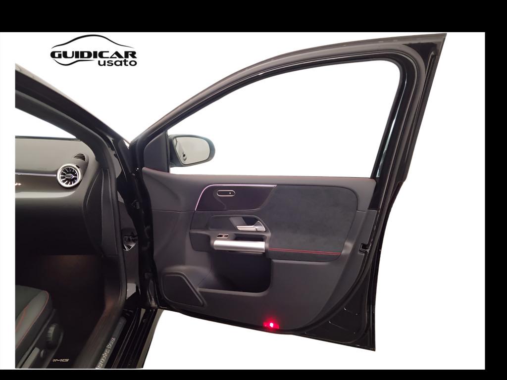 Mercedes-Benz Classe B - W247 2023 - B 180 d AMG Line Advanced Plus auto