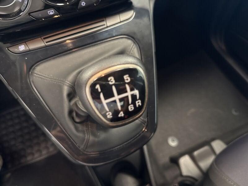 Lancia Ypsilon Ypsilon 1.0 FireFly 5 porte S&S Hybrid Ecochic Gold