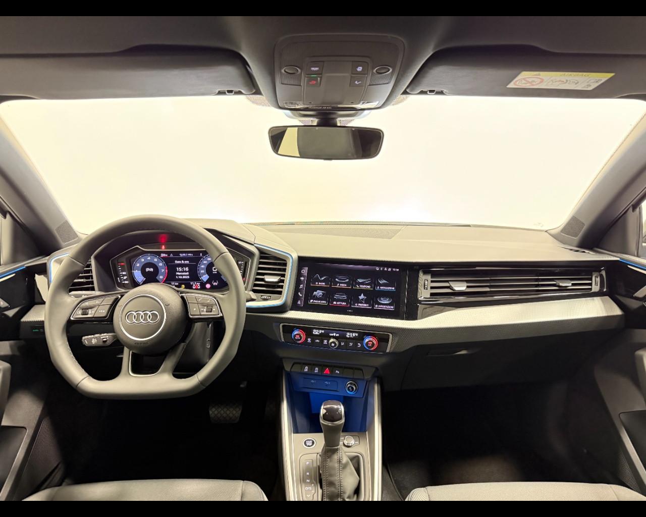 AUDI A1 SPORTBACK 30 TFSI S-TRONIC IDENTITY BLACK