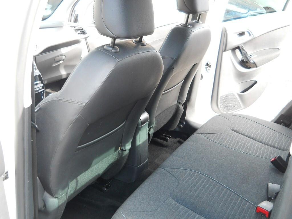 Citroen C3 - 1.6- eHDI-- 5 PORTE---modello-- EXCLUSIVE FULLL