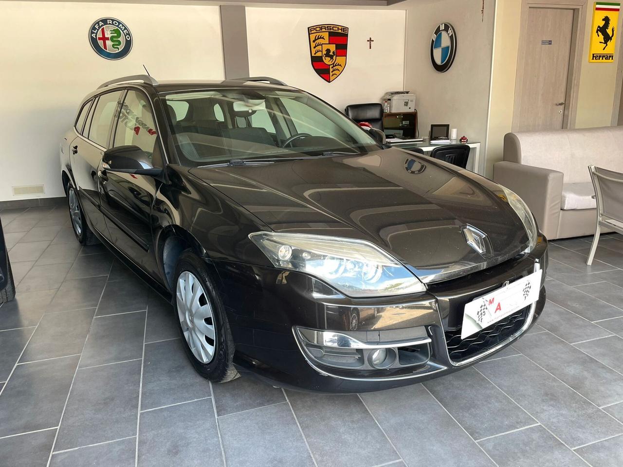 Renault Laguna 2.0 dCi 150CV SporTour Nav