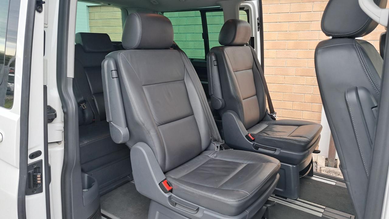 Volkswagen Multivan 2.0 BiTDI 180CV DSG 7 Posti