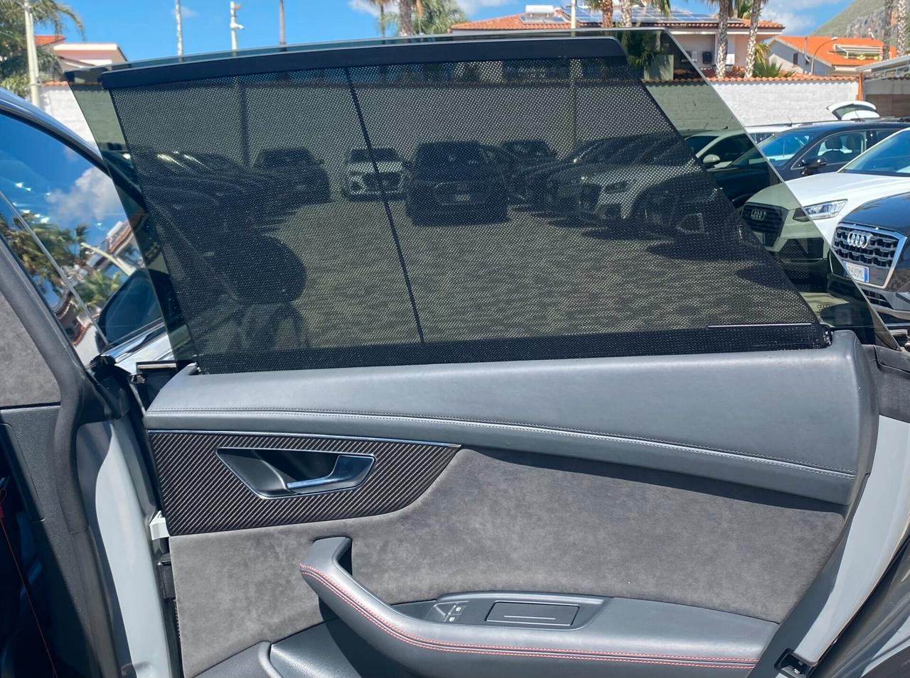 Audi RS Q8 4.0 TFSI 600CV tiptronic mhev quattro