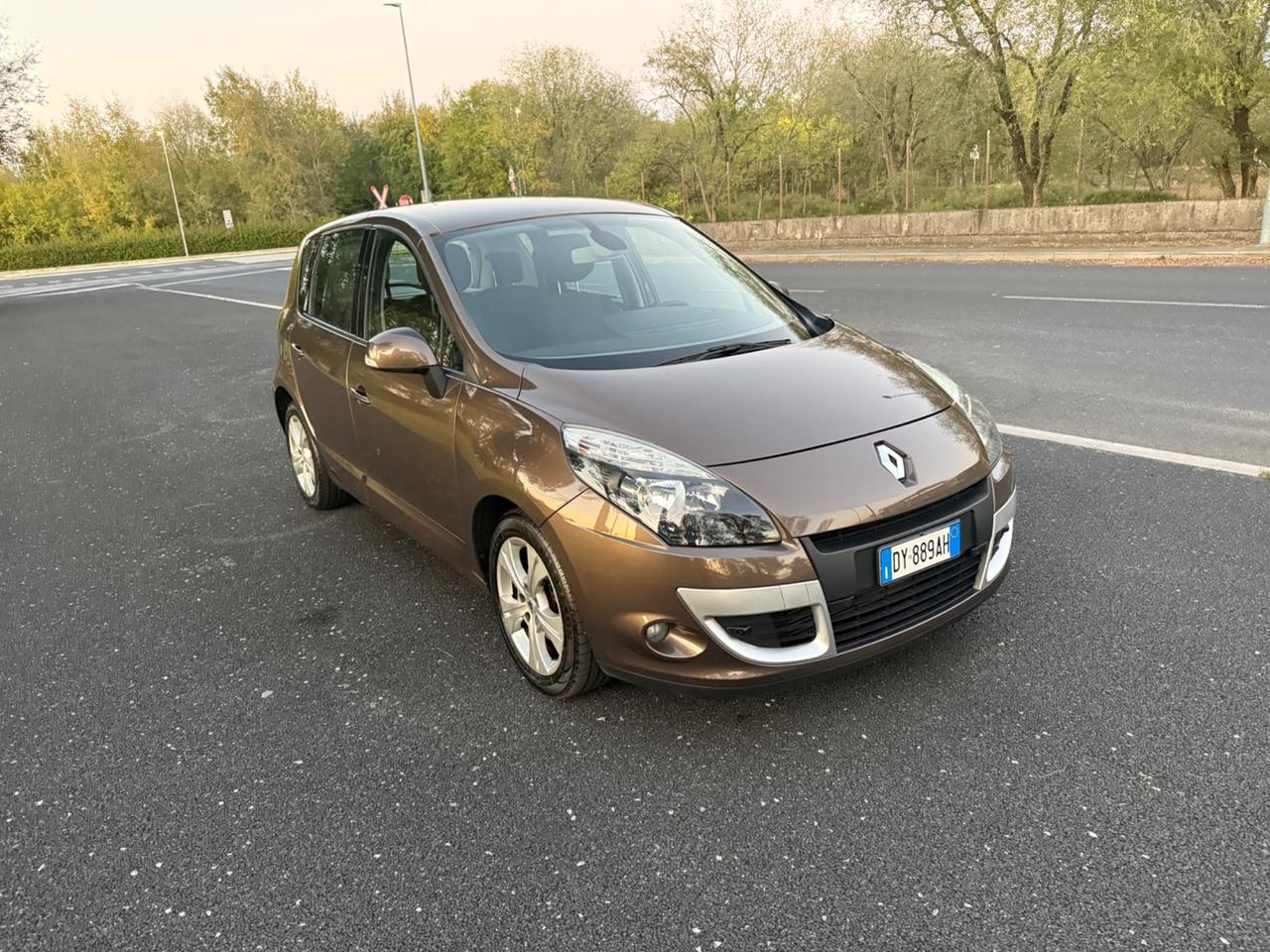 Renault Scenic Scénic X-Mod 1.5 dCi 110CV Luxe
